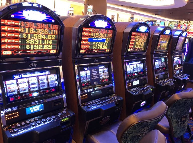 Live blackjack on e200m PG Soft Live-dealer blackjack table on e200m